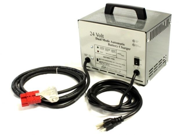 Factory Cat  1702440 - Charger,Console,24V,12A R50,110V/60H Dual Wet/Agm