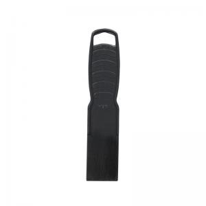 Black putty knife